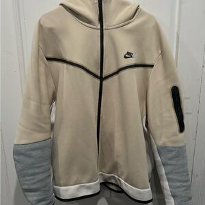 Men’s Nike Tech Zip up Hoodie